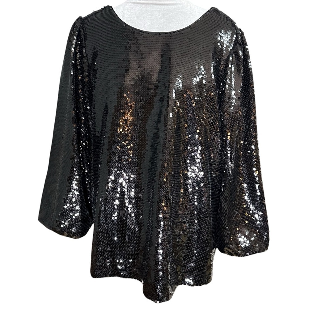 NWT Crown & Ivy Women’s Holiday Black Shine Sequin Top. Size XL. Bow Tie Accent